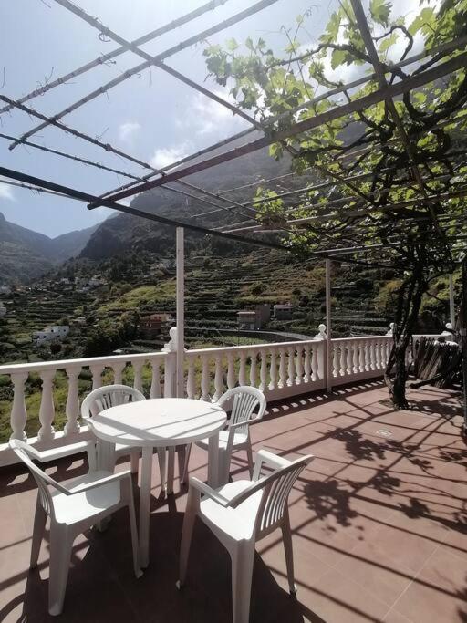 Casa Con Vistas En Hermigua Exterior photo